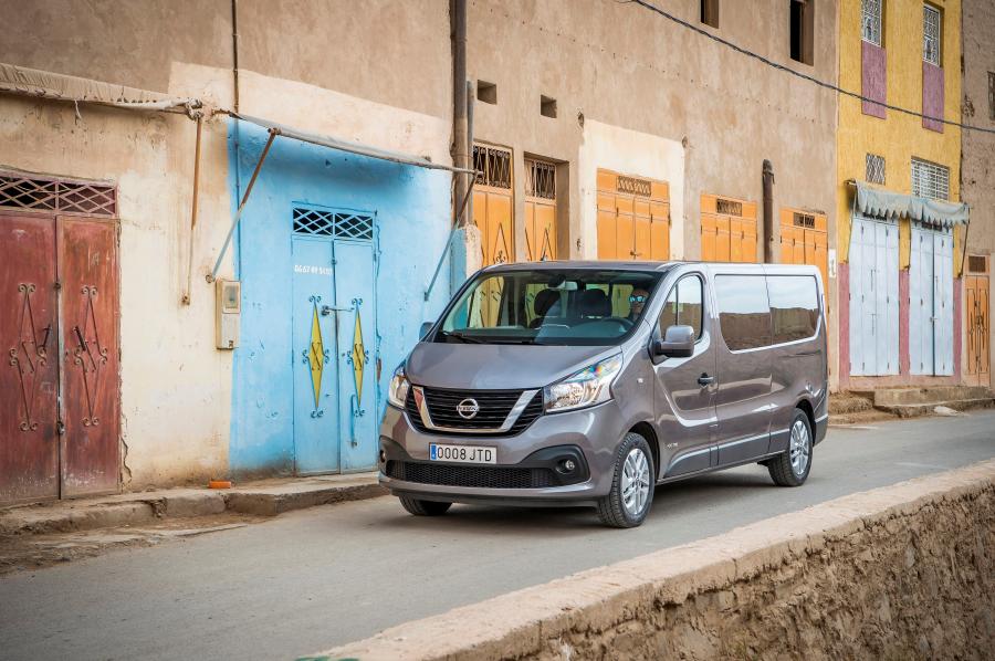  Nissan NV300 Combi 2016 года  (фото 17 из 32)